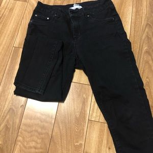 Black skinny jeans